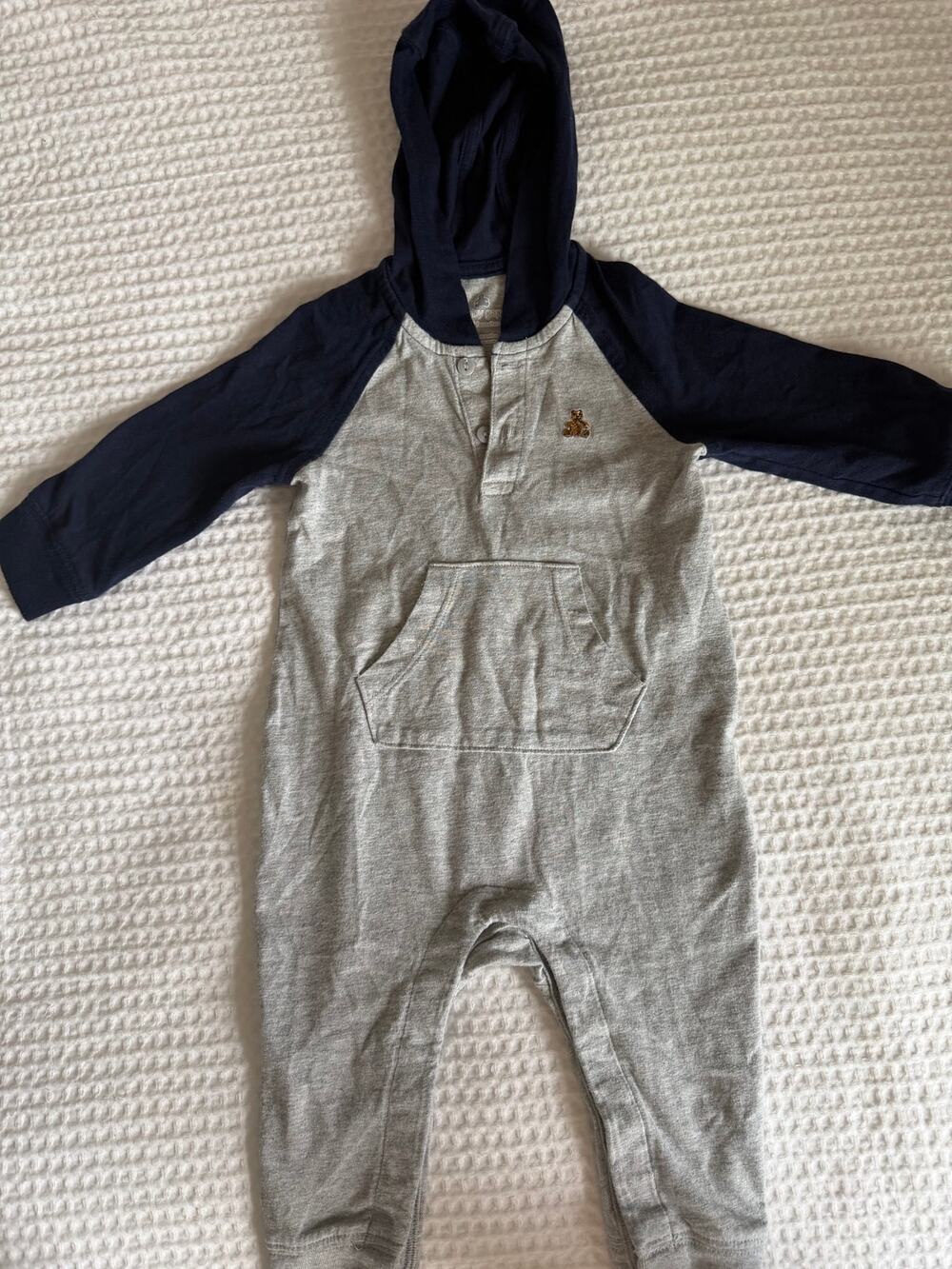 Baby Gap First Favorites Brannan Bear Hooded Romper 6-12M Gray Navy